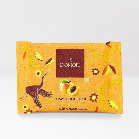 Domori Dark Chocolate and Apricots 25g [06144]